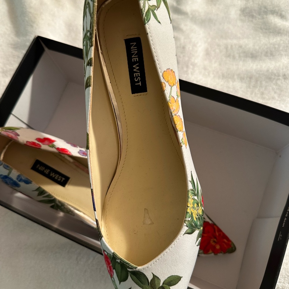 Nine West Multicolor Floral Pumps